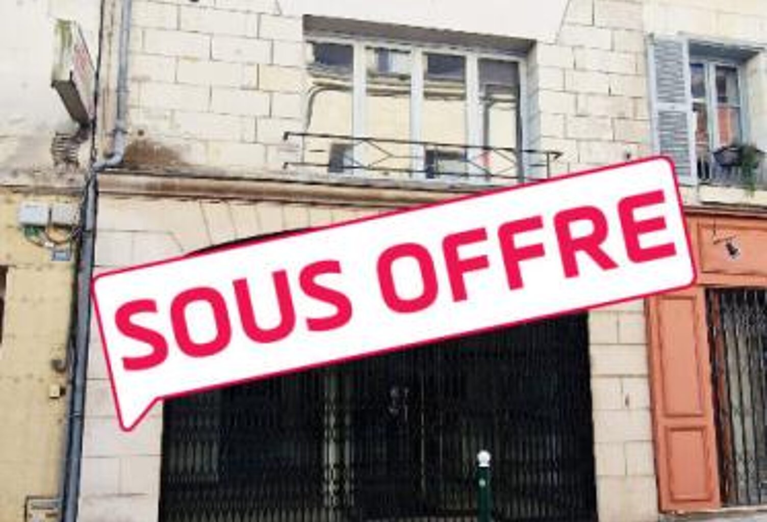 Immeuble de 94 m² avec commerce et logement 3 pièces et 2 chambres — photo 1