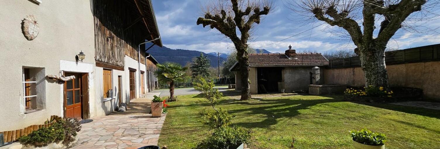 Maison 8 Pièces 253 m² à vendre à La Buissière (38530)