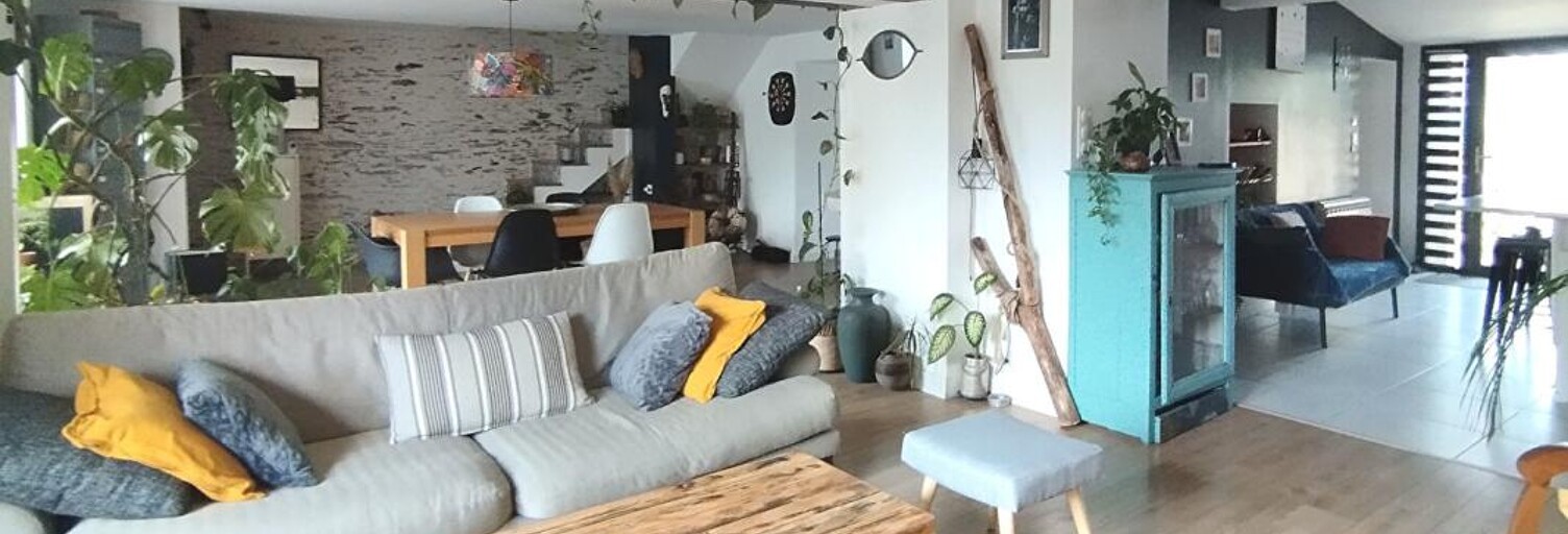 Maison 9 Pièces 218 m² à vendre à Le Cellier (44850)