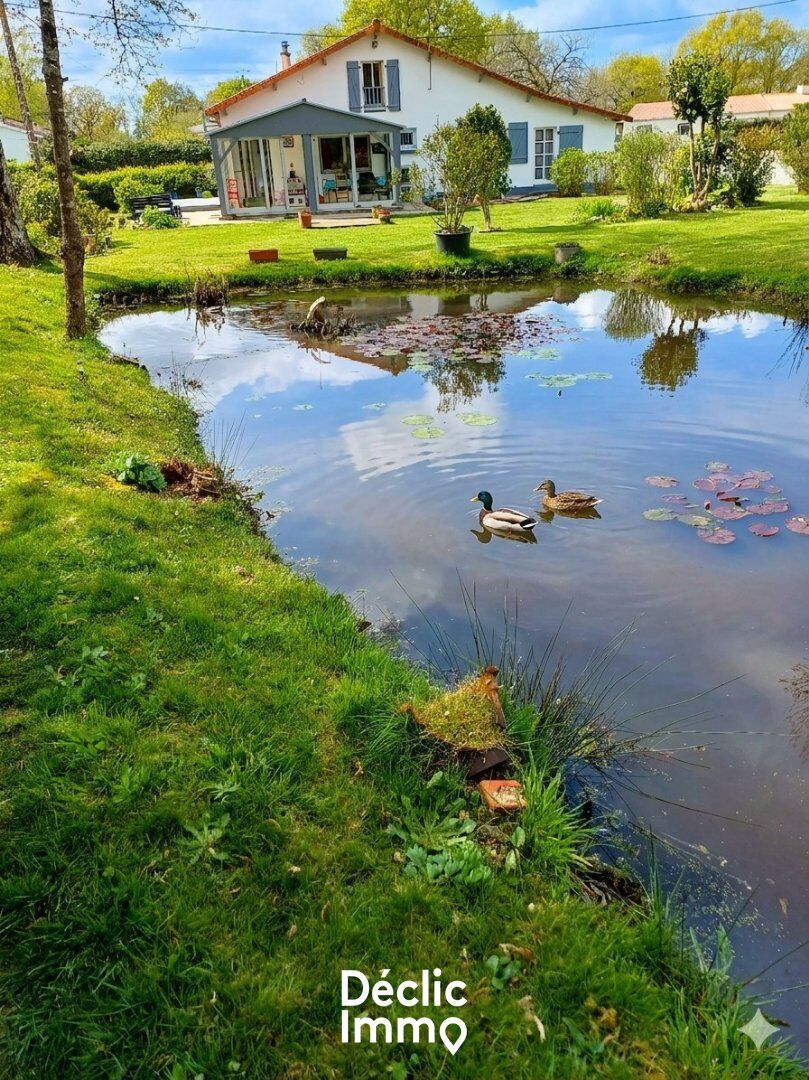 Villa / Maison  T5 à vendre Sainte-Flaive-des-Loups 85150