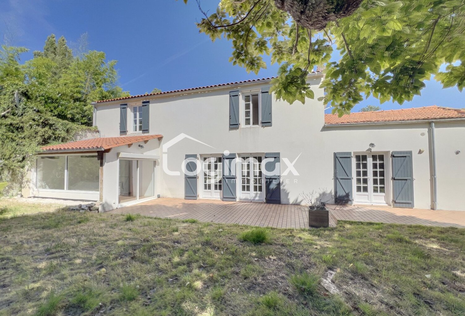 Vente maison 4 pièces 130 m² La Rochelle (17000) — photo 1