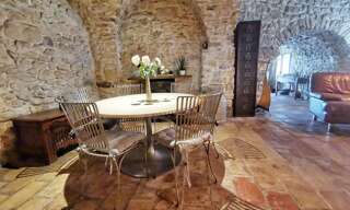 Maison 5 Pièces 167 m² à vendre à Combas (30250)