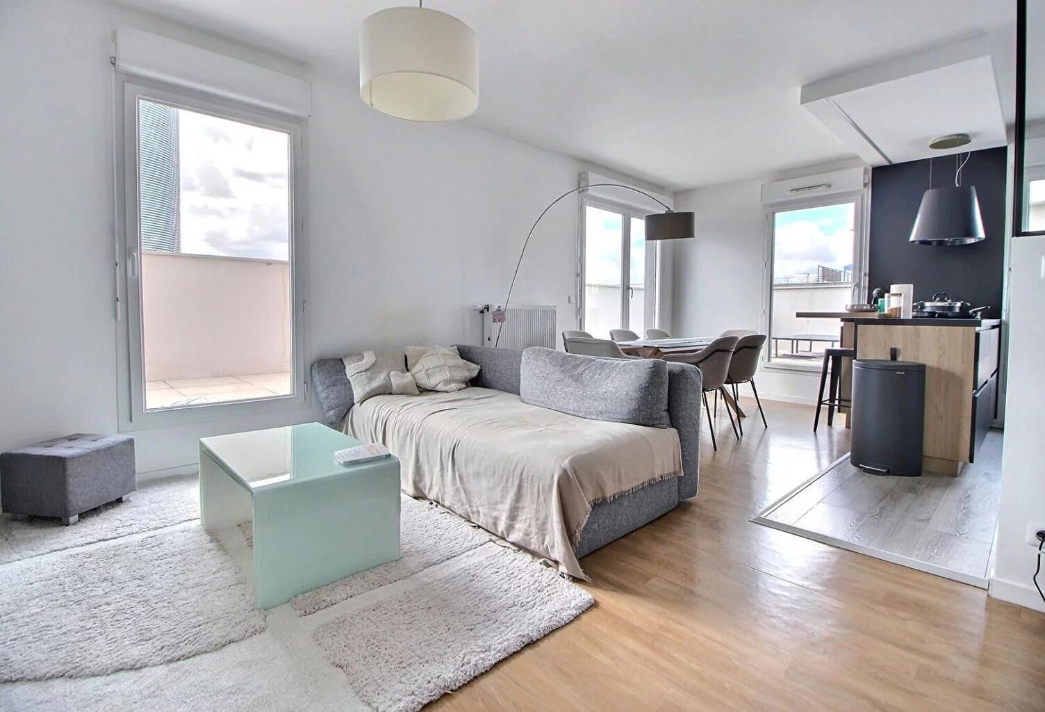 Appartement dernier étage avec grande terrasse — photo 1
