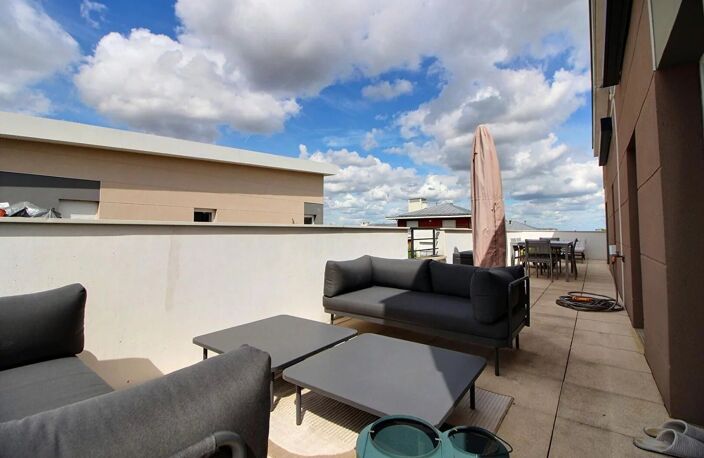 Appartement dernier étage avec grande terrasse — photo 2