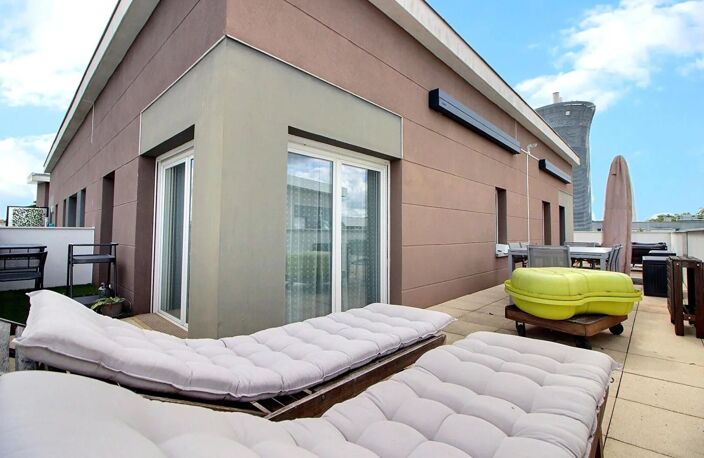 Appartement dernier étage avec grande terrasse — photo 3