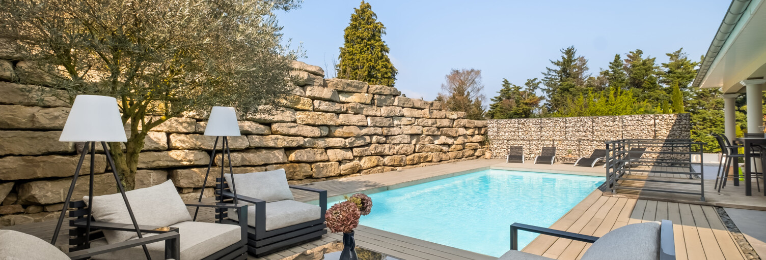 Maison 6 Pièces 259 m² à vendre à Marennes (69970)