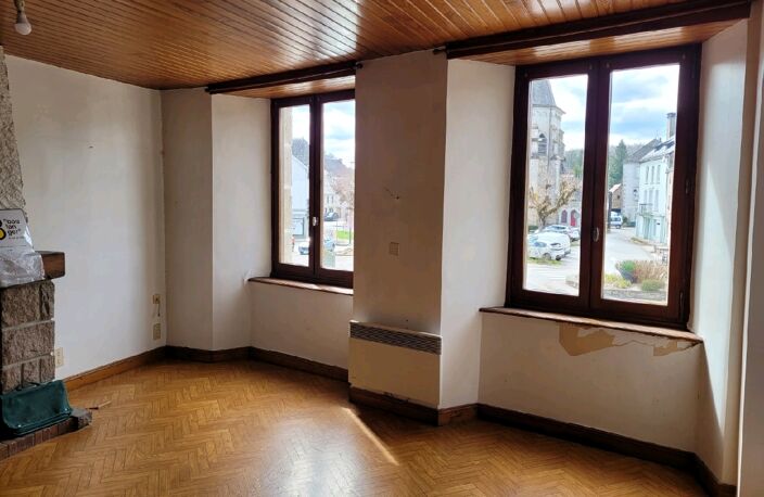Vente immeuble  120 m² Champs-sur-Tarentaine-Marchal (15270) — photo 2