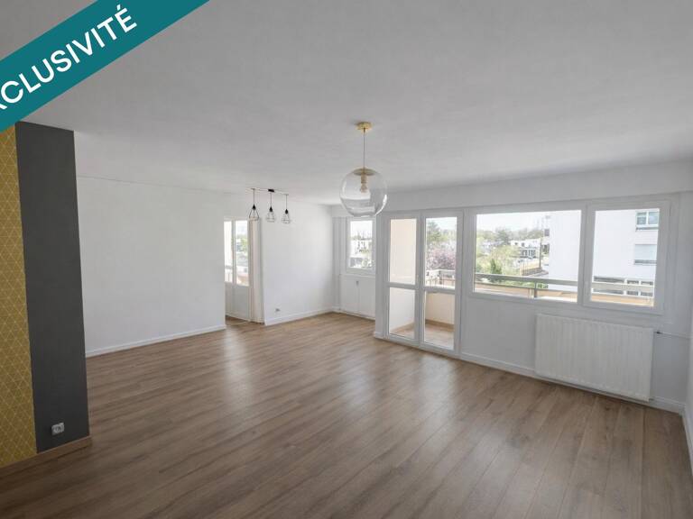 Grand appartement T3 de 83 m2 avec balcon et garage fermé. — photo 1