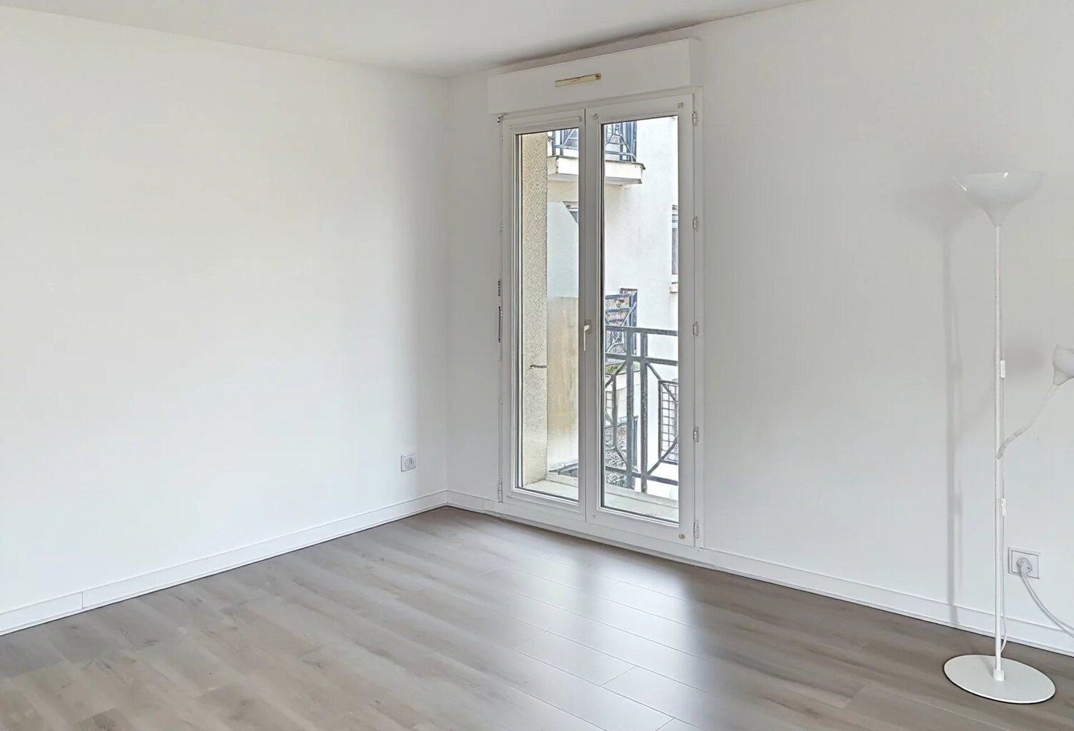 Studio 1 pièce, avec Parking — photo 1