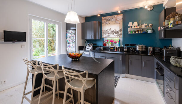 Villa / Maison 8 pièces  à vendre Pau 64000