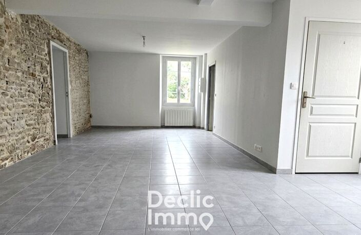 Maison de ville de 157 m² à Hiersac (Charente) : volumes et potentiel à 15 min d'Angoulême — photo 3