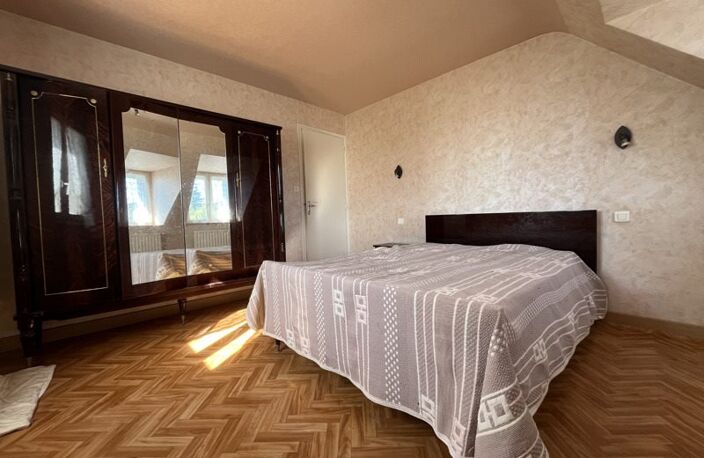 Maison en pierre de 5 pièces principales — photo 4
