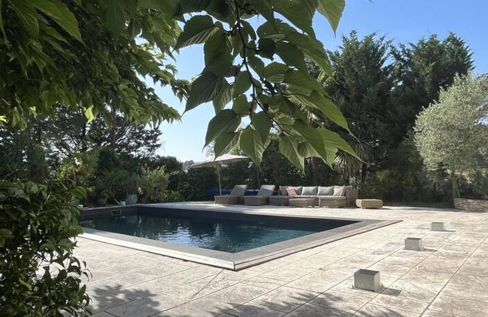 Maison en pierre de 8 pièces principales — photo 2