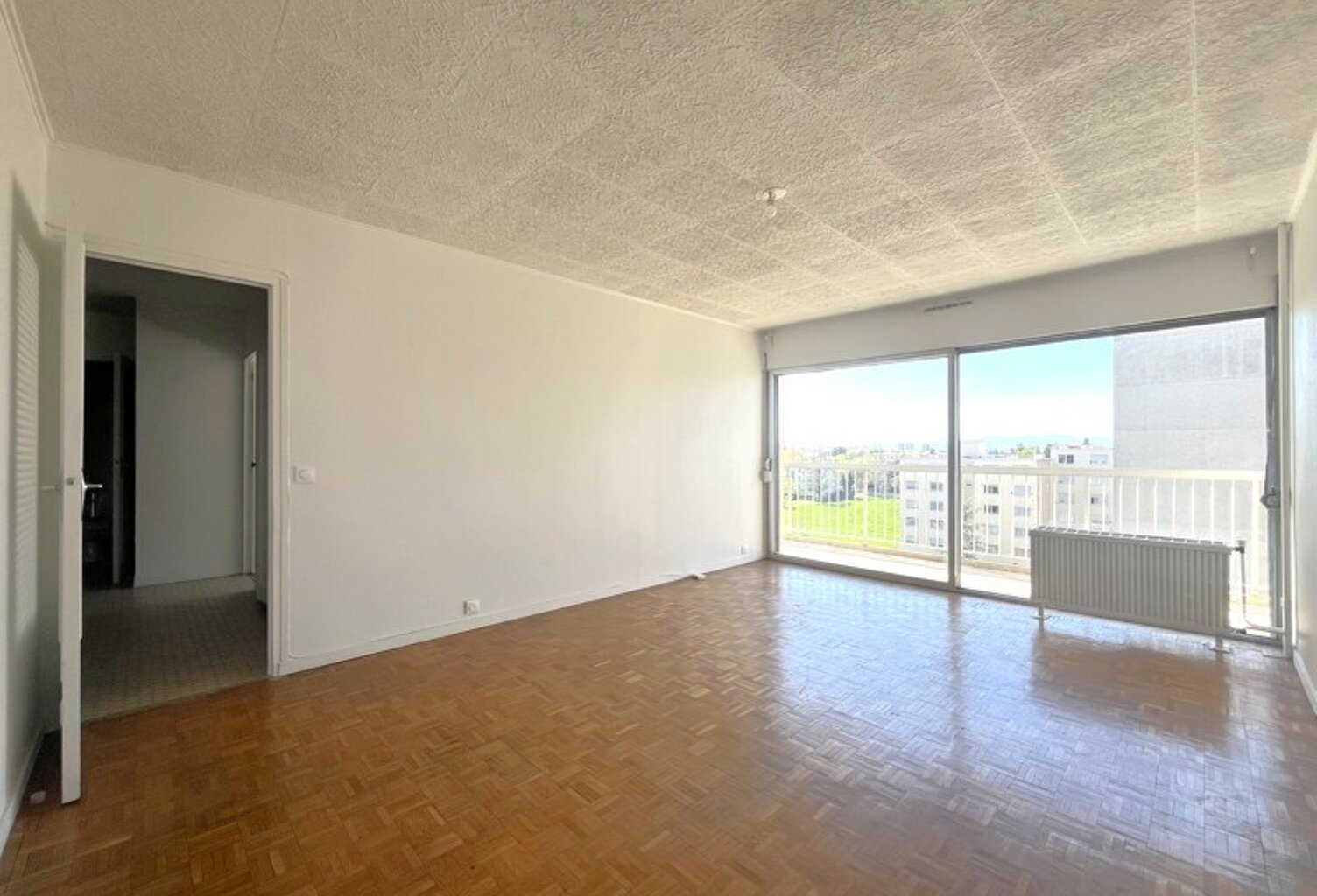 Vente appartement 3 pièces 74 m² Bron (69500) — photo 1