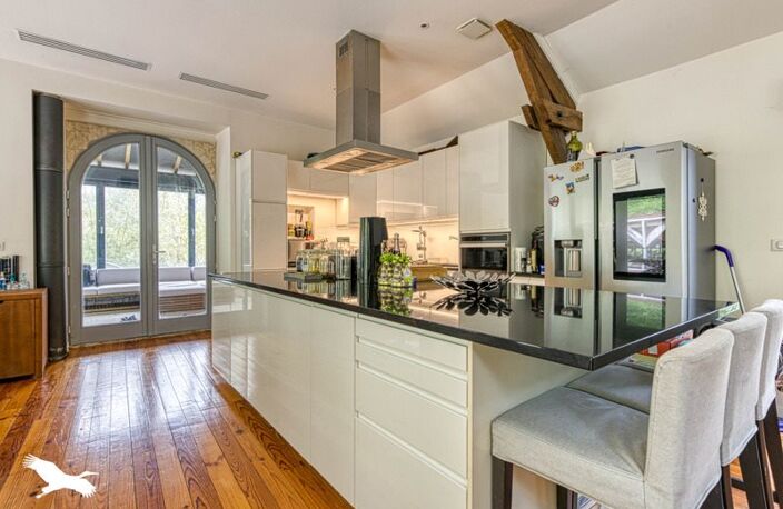 Maison en pierre de 8 pièces principales — photo 3