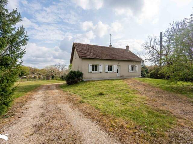 Maison 4 pièces 97 m² à Allogny — photo du bien
