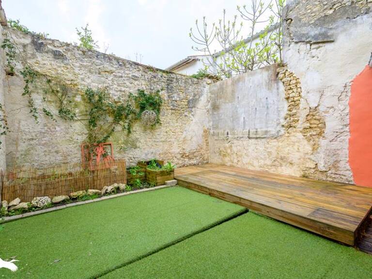 Maison en pierre de 5 pièces principales — photo 1
