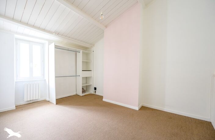 Maison en pierre de 5 pièces principales — photo 4