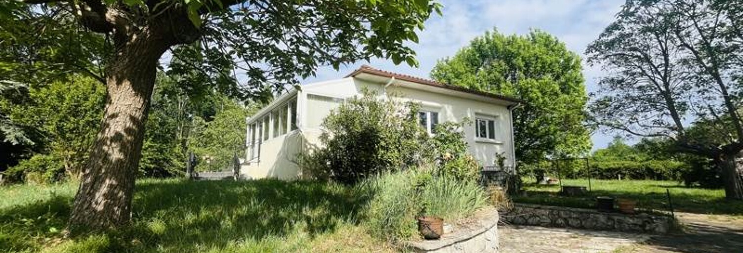 Maison 5 Pièces 127 m² à vendre à Saint-Aigulin (17360)