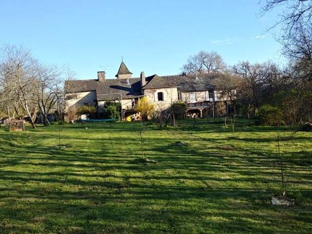 Ferme (tte) de 10 pièces principales — photo du bien