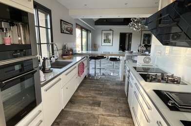 Appartement 4 pièces 249900 €