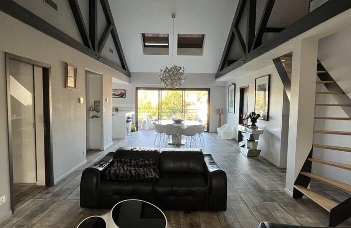 Vente appartement 4 pièces 133 m² Villefranche-de-Rouergue (12200) — photo 2