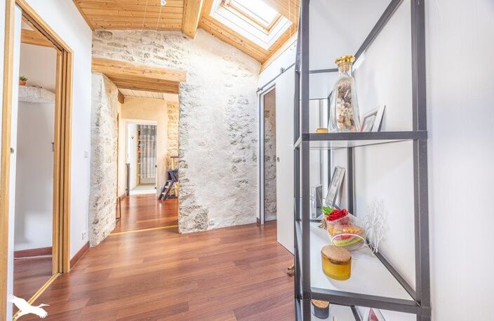 Maison en pierre de 5 pièces principales — photo 2