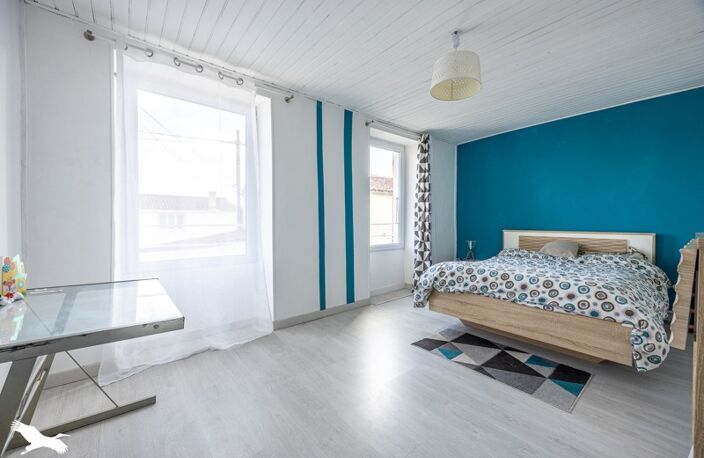 Maison en pierre de 5 pièces principales — photo 3
