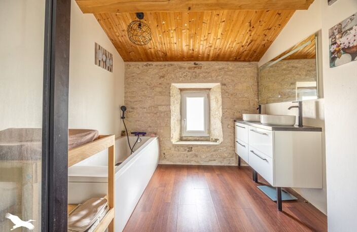 Maison en pierre de 5 pièces principales — photo 4