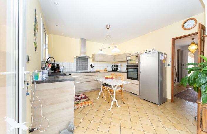 Vente maison 7 pièces 171 m² Montendre (17130) — photo 2