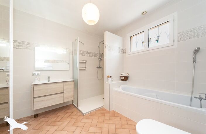 Vente maison 7 pièces 171 m² Montendre (17130) — photo 5