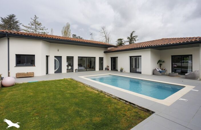Villa de 6 pièces principales — photo 4