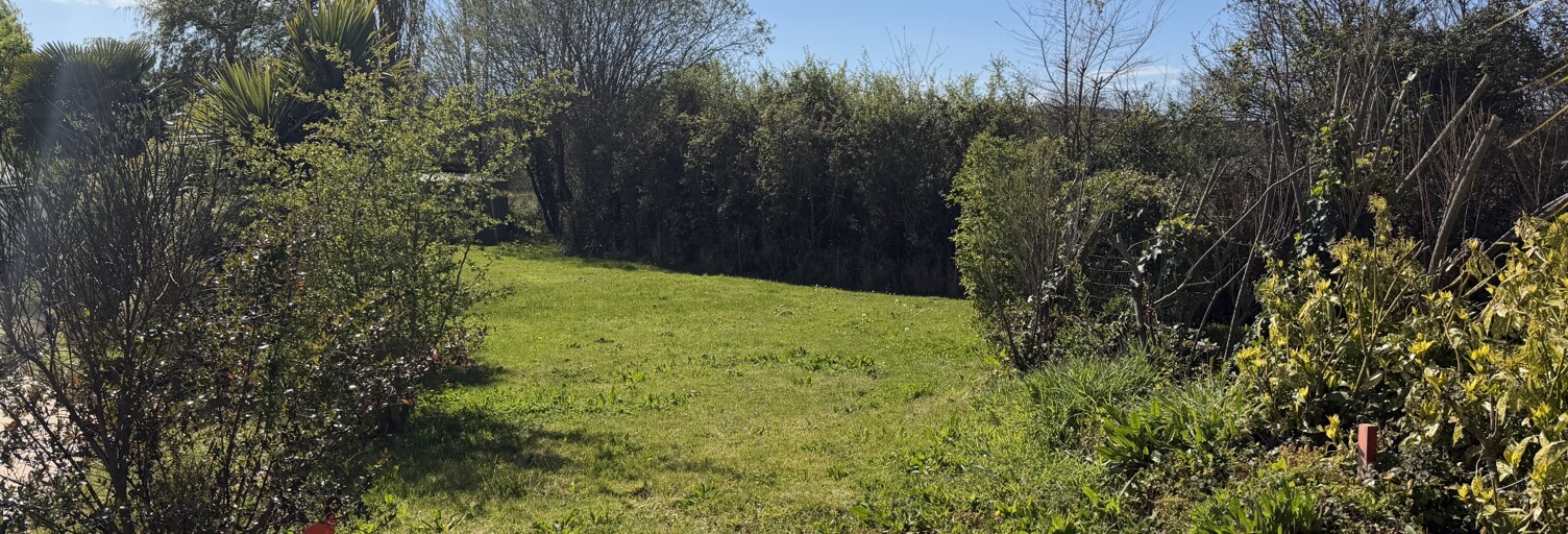 Terrain  585 m² à vendre à Les Sables-d'Olonne (85100)