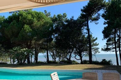 Maison 8 pièces 6960 €