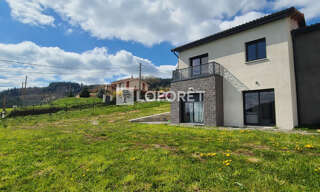 Maison 5 Pièces 139 m² à louer à Saint-Appolinaire (69170)