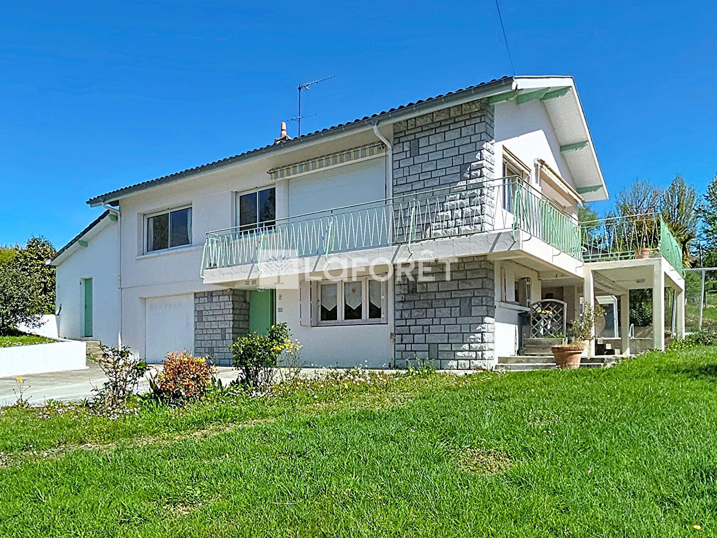 Villa / Maison  T5 à vendre Orthez 64300