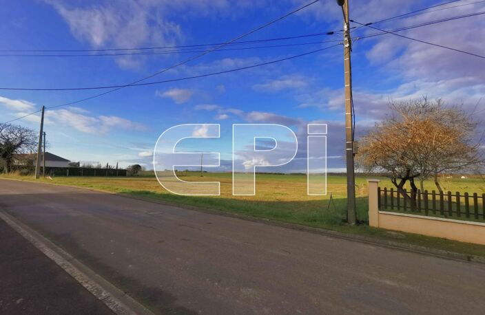 8148 - Richelieu / Terrain de 3892 m² dont 2257 m² sont constr — photo 4