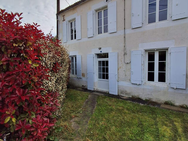 Villa à acheter à Ardillières avec Immobilier Côté Sud — photo du bien