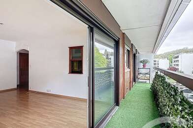 Appartement 4 pièces 215000 €