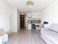 ROYAN - QUARTIER DU PARC - APPARTEMENT T1 AVEC BALCON ET PARKING - 150 M PLAGE — photo 2