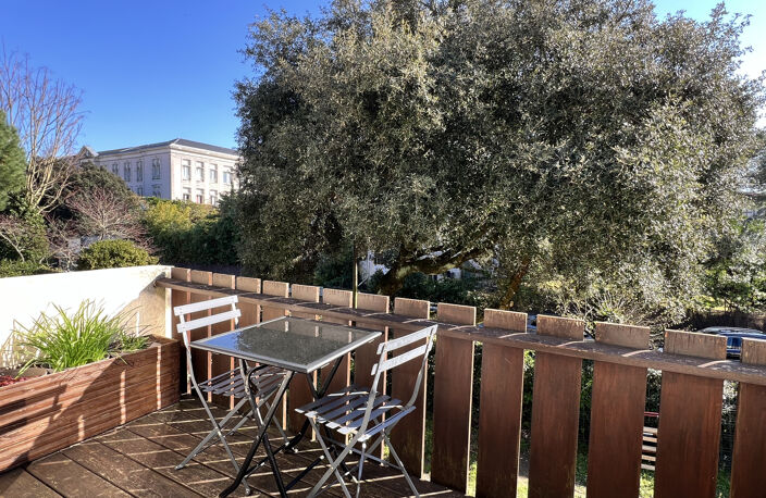 ROYAN - QUARTIER DU PARC - APPARTEMENT T1 AVEC BALCON ET PARKING - 150 M PLAGE — photo 3