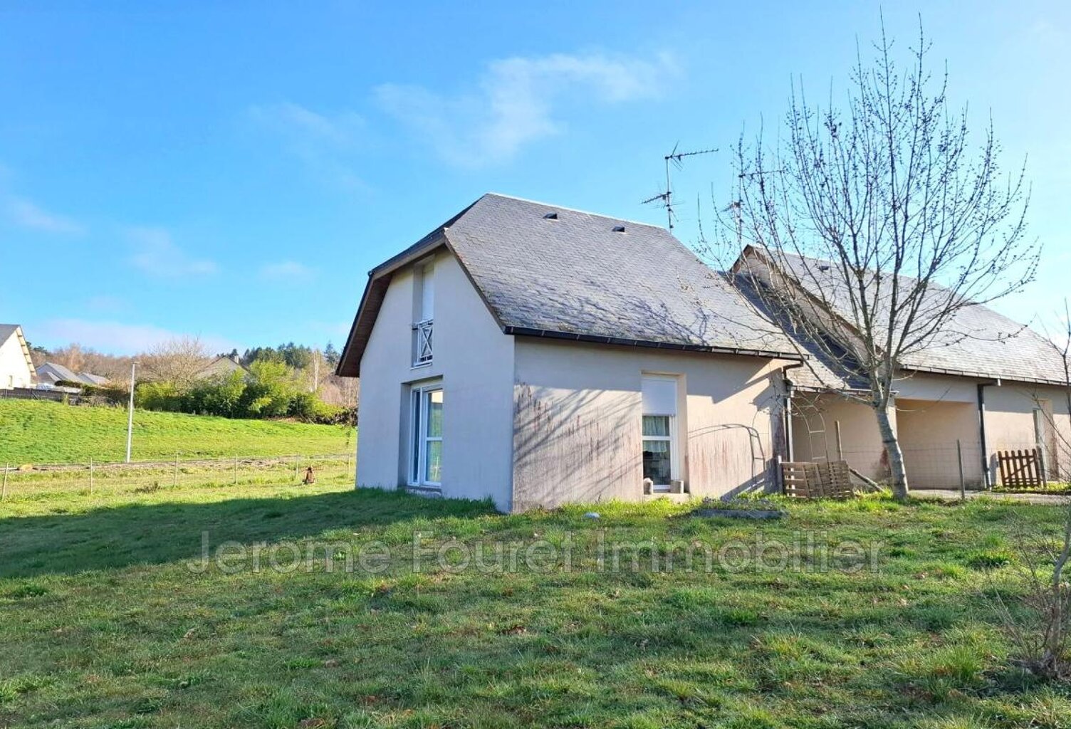 Maison à deux pas du centre-ville et des commodités — photo 1