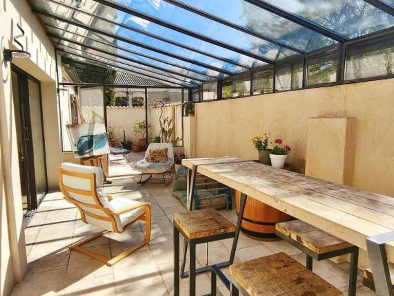 ✨ Maison de ville pleine de charme avec terrasse de 45 m² et revenus locatifs ✨ — photo 1