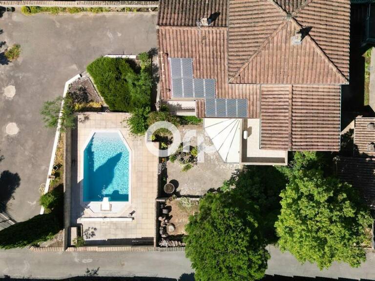 Belle villa avec piscine — photo 1