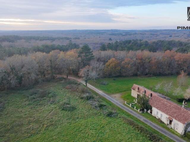 Propriete à vendre 10 pièces Proche de VELINES (24) — photo du bien