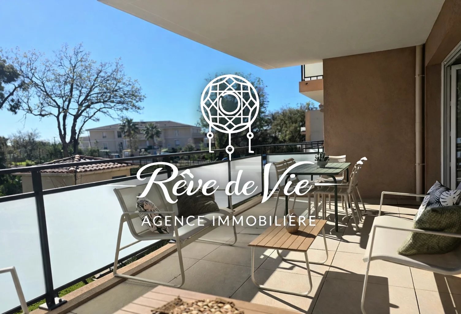 APPARTEMENT 3 PIÈCES AVEC GRANDE TERRASSE — photo 1