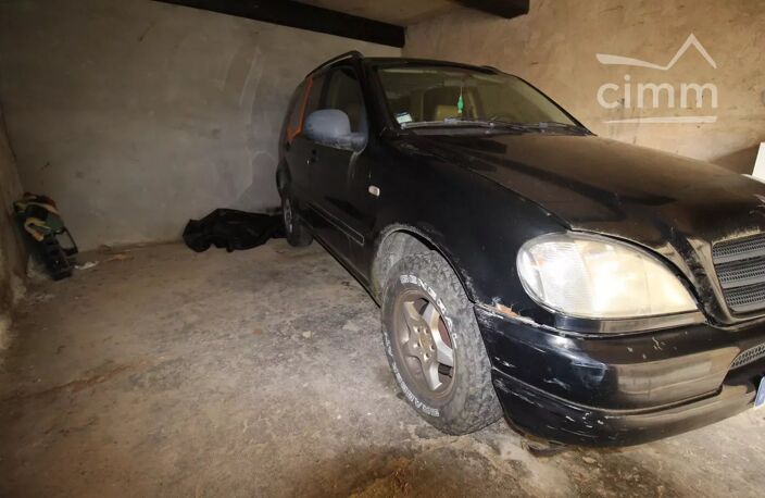 A vendre un garage sur deux niveaux idéalement placé — photo 4