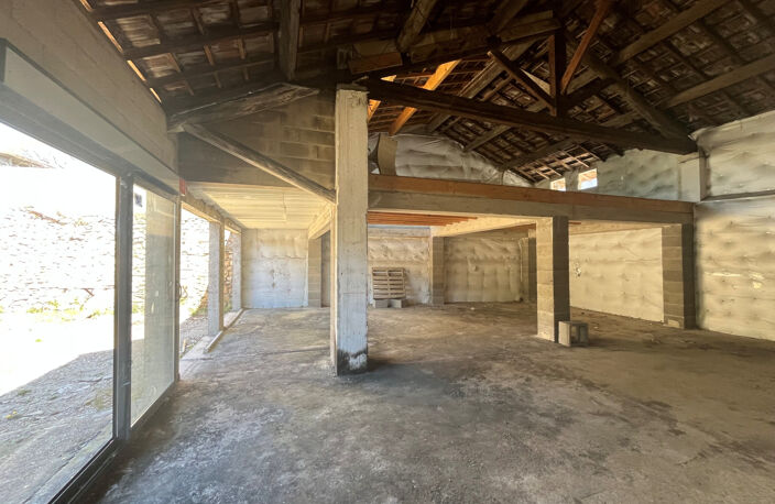 NIMES PROCHE CENTRE VILLE Maison / loft à terminer de 149 m2 — photo 3