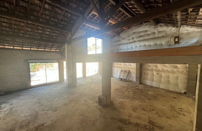 NIMES PROCHE CENTRE VILLE Maison / loft à terminer de 149 m2 — photo 4