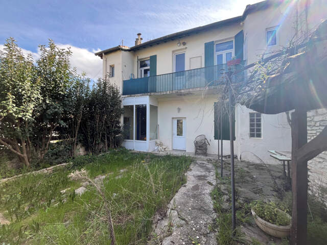 NIMES PROCHE CENTRE VILLE Maison de 135 m2 avec jardin — photo du bien